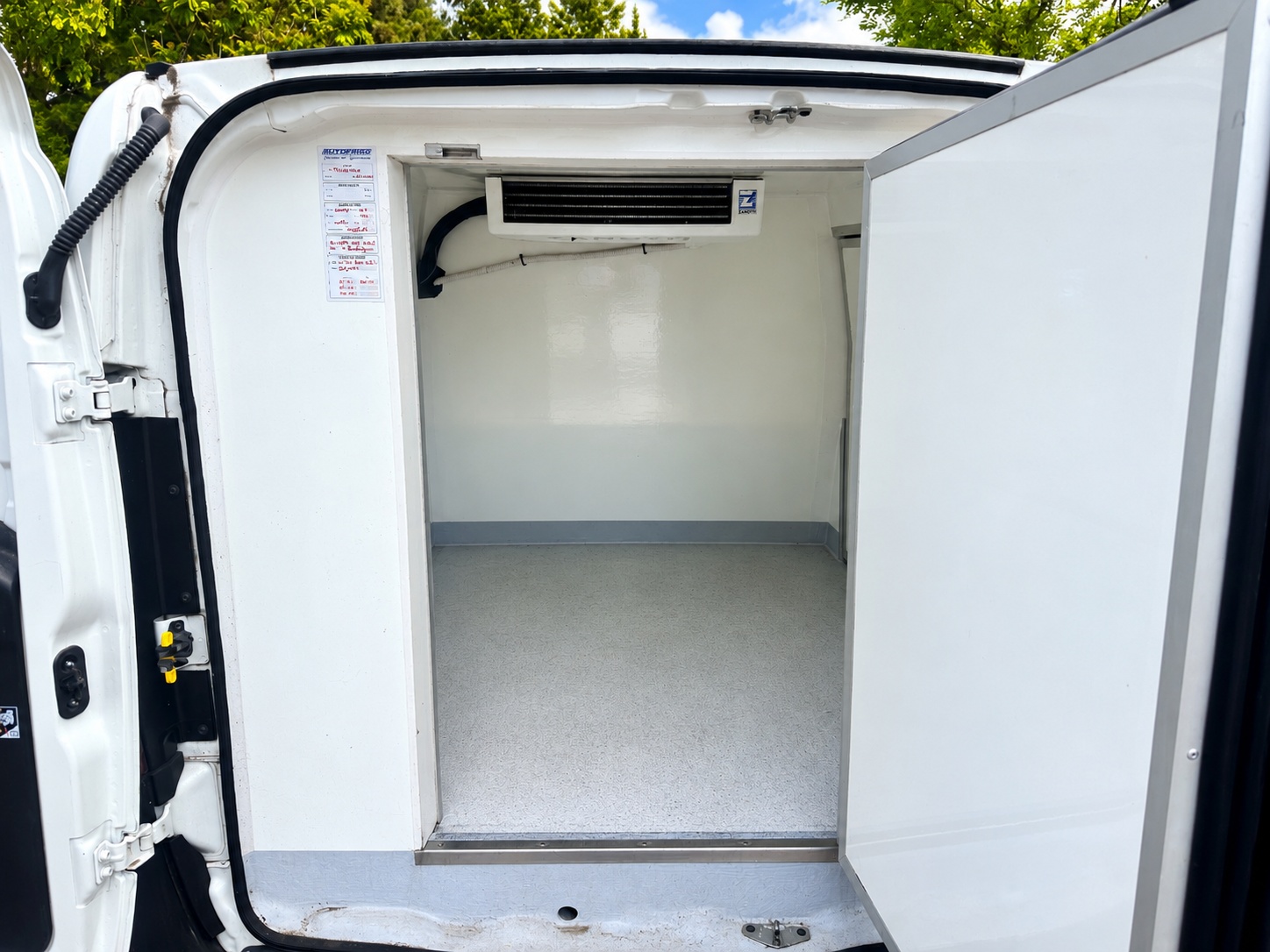 FIAT DOBLÒ FRIGORÍFICA 1.3 MULTIJET foto 9